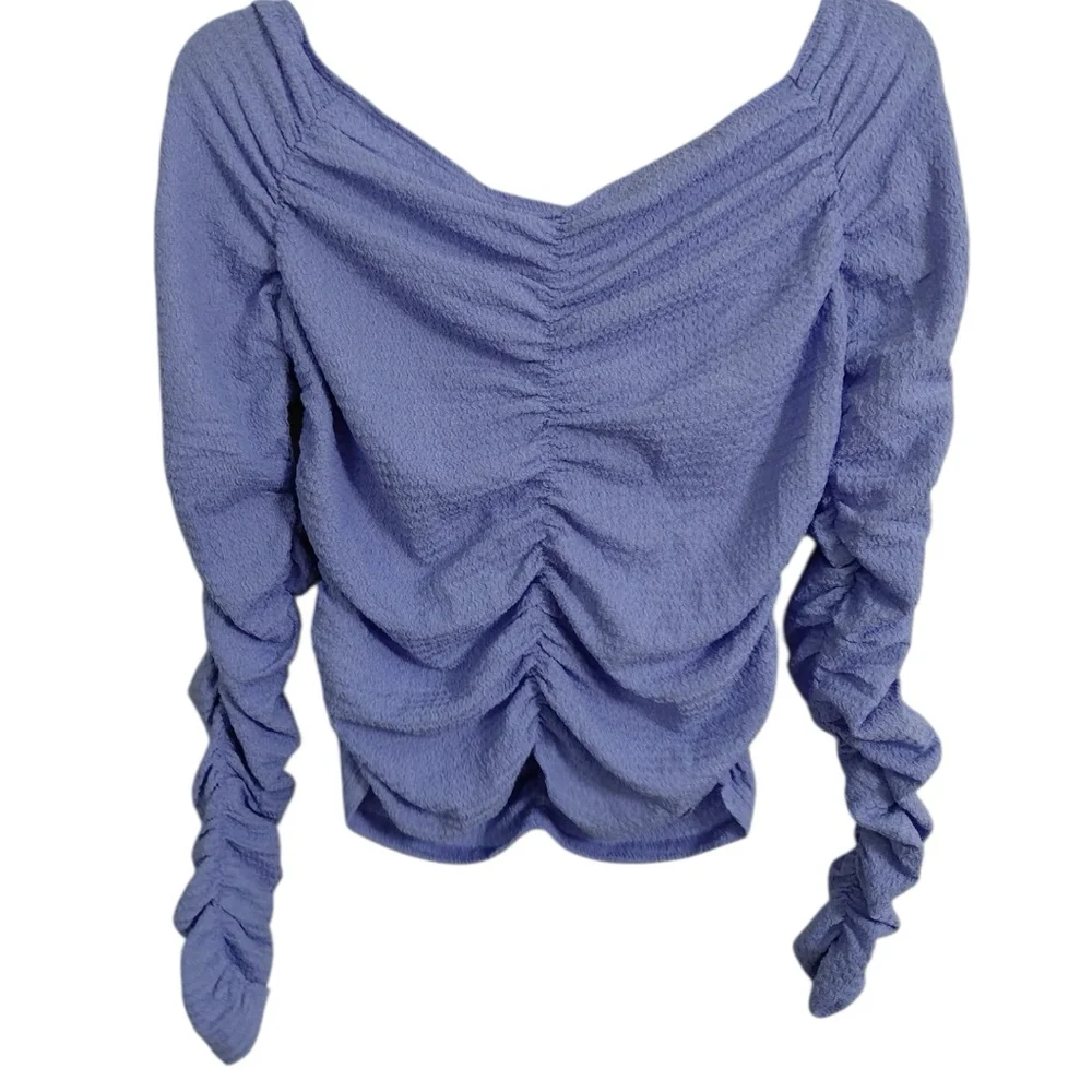 Elodie (Nordstrom) Periwinkle Ruched Long Sleeve Top Size L - Picture 4 of 4